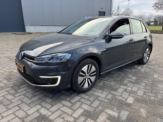 Occasion VW e-Golf 100 kW (136 PK) 2017 Grijs (metallic) Hatchback
