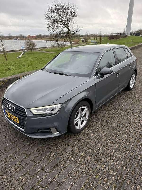 Occasion Audi A3 Sportback 116 PK (85 kW) 2017 Grijs Hatchback