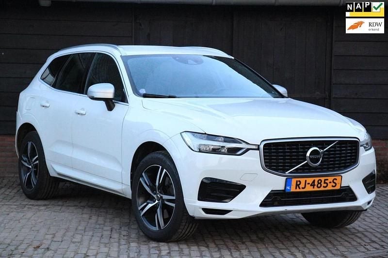Wit Occasion 2017 Volvo XC60 R-Design SUV | € 24.850 (Super prijs) - Afbeelding 1/4