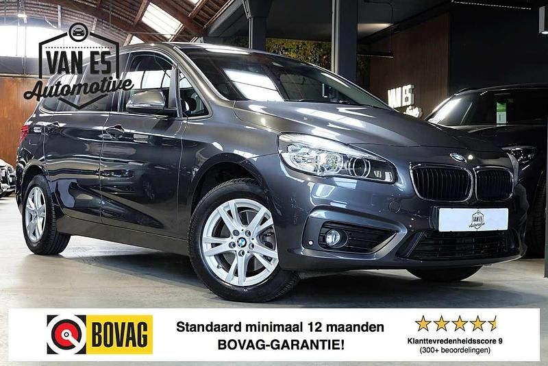 Grijs Gebruikt 2018 BMW 218 Gran Tourer Executive MPV | € 20.950 (Eerlijke prijs) - Afbeelding 1/4