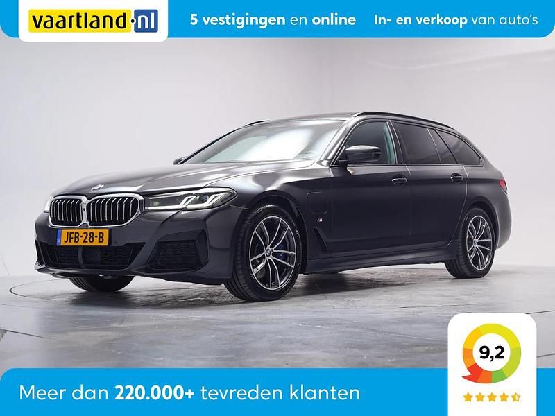 Grijs Gebruikt 2021 BMW 530 M Sport Stationwagen | € 37.945 (Eerlijke prijs) - Afbeelding 1/3