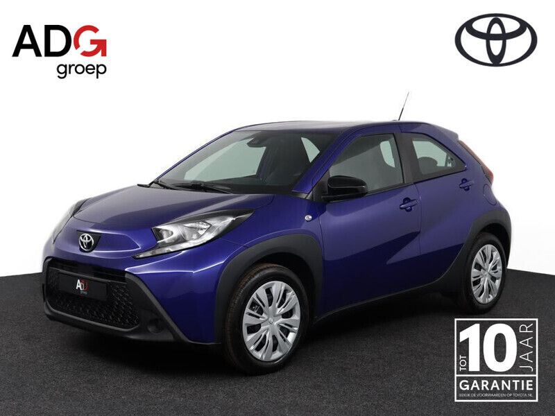 Overige Gebruikt 2024 Toyota Aygo Play Hatchback | € 22.454 (Duur) - Afbeelding 1/4