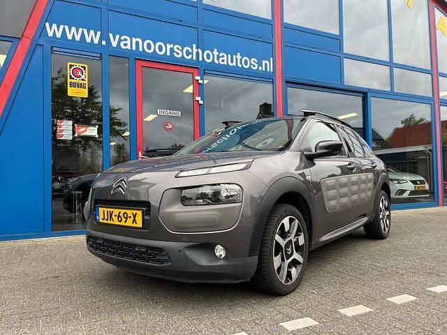Grijs Gebruikt 2017 Citroën C4 SUV | € 11.450 (Iets duurder) - Afbeelding 1/4