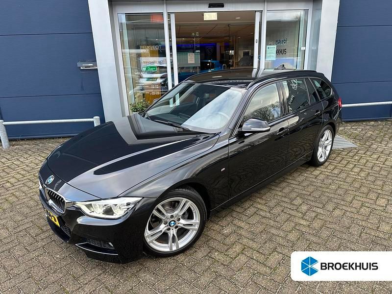 Occasion BMW 318 Executive 2018 Zwart Stationwagen