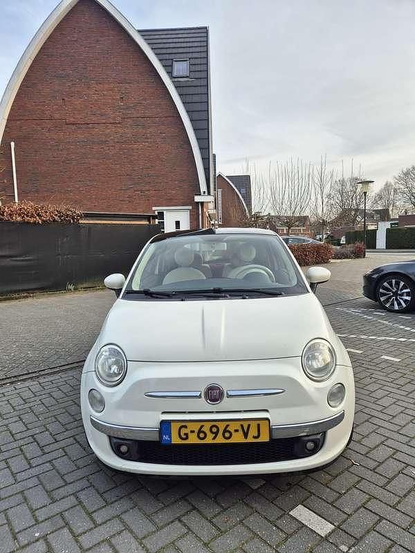 Occasion 2011 Fiat 500 Lounge Hatchback | € 3.650 (Goede deal) - Afbeelding 1/4