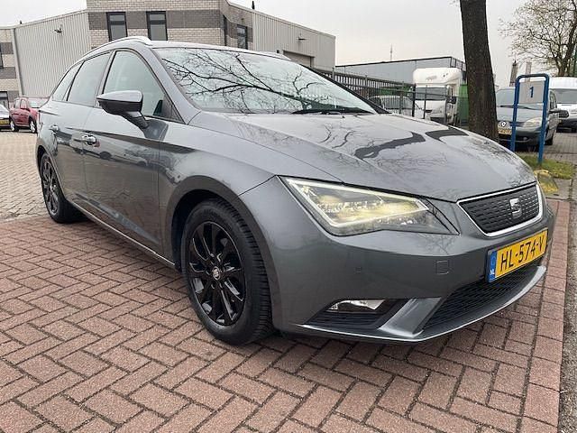 Occasion Seat Leon CONNECT 116 PK (85 kW) 2016 Grijs Stationwagen