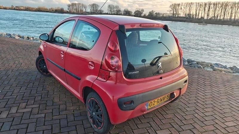 Occasion Peugeot 107 68 PK (50 kW) 2011 Rood Hatchback