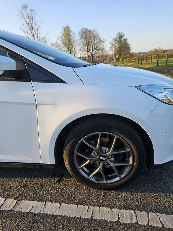 Gebruikt 2013 Ford Focus SYNC Edition Sedan | € 4.350 (Super prijs) - Afbeelding 1/4