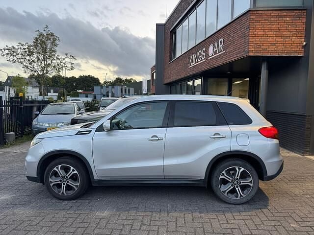 Grijs Gebruikt 2015 Suzuki Vitara SUV | € 9.995 (Super prijs) - Afbeelding 1/3
