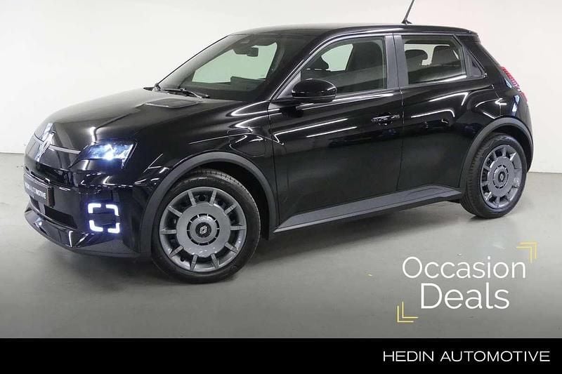 Zwart Nieuw 2025 Renault R5 Evolution Hatchback | € 24.495 (Super prijs) - Afbeelding 1/4