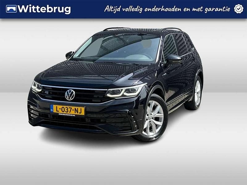Zwart Gebruikt 2021 VW Tiguan Business+ SUV | € 29.950 (Eerlijke prijs) - Afbeelding 1/2