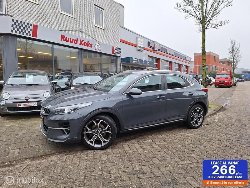 Grijs Gebruikt 2021 Kia XCeed SUV | € 16.450 (Eerlijke prijs) - Afbeelding 1/4