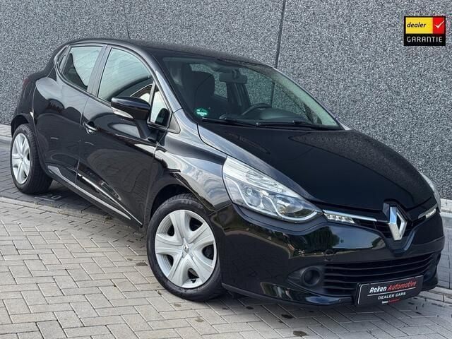 Zwart Gebruikt 2015 Renault Clio IV LIMITED Hatchback | € 7.899 (Eerlijke prijs) - Afbeelding 1/4