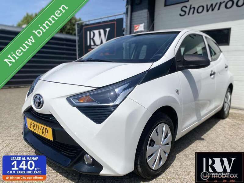 Wit Gebruikt 2020 Toyota Aygo Hatchback | € 8.495 (Super prijs) - Afbeelding 1/4