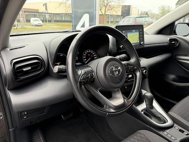 Occasion Toyota Yaris Hybrid Active 116 PK (85 kW) 2022 Zwart Hatchback