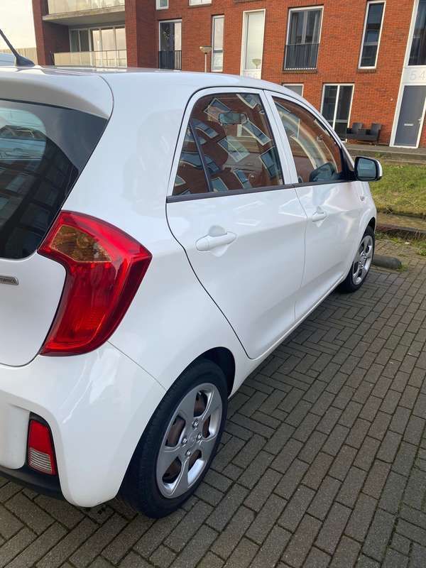 Gebruikt 2015 Kia Picanto Comfort Hatchback | € 6.700 (Eerlijke prijs) - Afbeelding 1/4