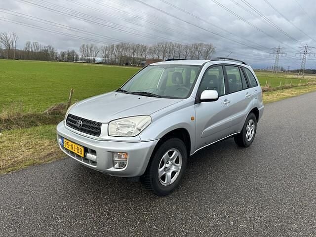 Grijs Occasion 2003 Toyota RAV4 Luna SUV | € 3.899 (Eerlijke prijs) - Afbeelding 1/4