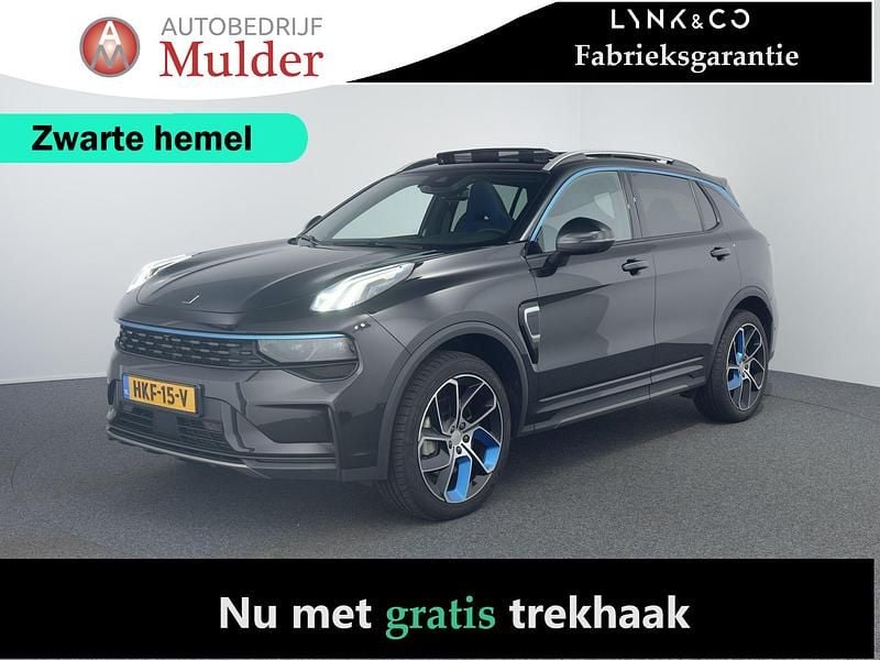 Zwart Gebruikt 2023 Lynk & Co 01 SUV | € 28.945 (Iets duurder) - Afbeelding 1/4