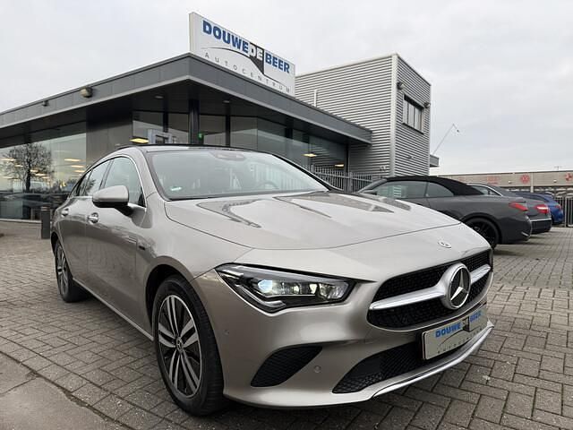 Grijs Gebruikt 2021 Mercedes CLA250 Shooting Brake Luxury Stationwagen | € 27.500 (Eerlijke prijs) - Afbeelding 1/4