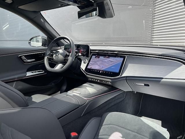 Occasion Mercedes E300 AMG line 204 PK (150 kW) 2024 Wit Sedan