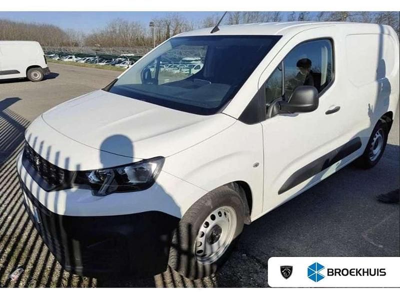 Wit Gebruikt 2022 Peugeot E-Partner MPV | € 15.900 - Afbeelding 1/4