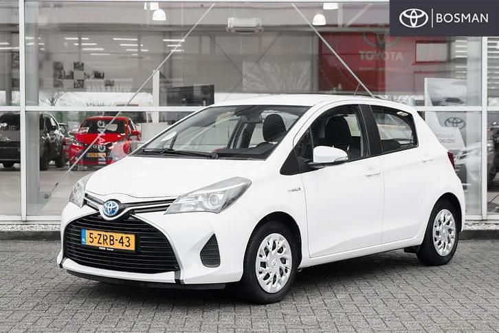 Wit Gebruikt 2015 Toyota Yaris Hatchback | € 11.950 (Eerlijke prijs) - Afbeelding 1/4