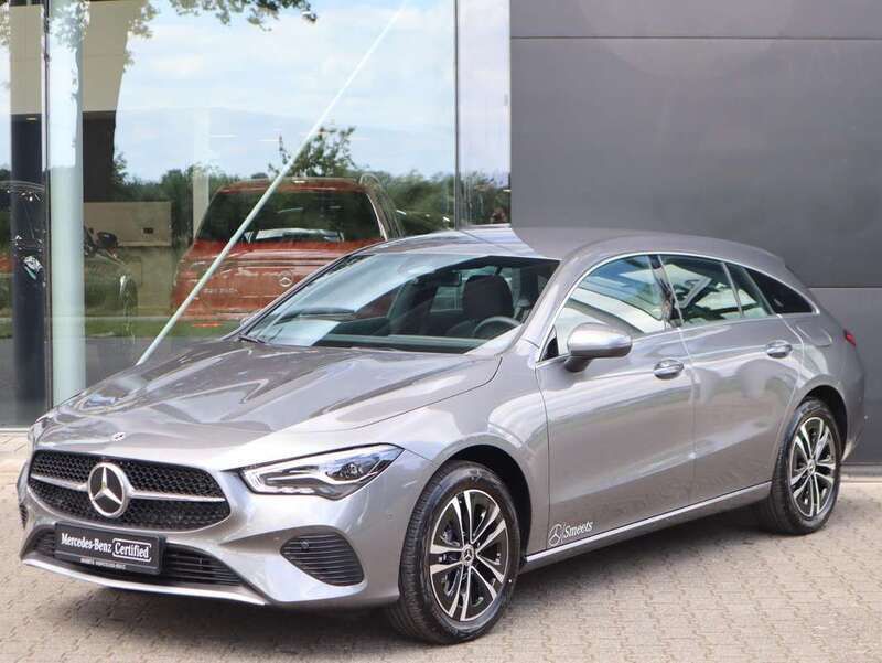 Grijs Nieuw 2025 Mercedes CLA250e Shooting Brake Edition Stationwagen | € 45.888 (Iets duurder) - Afbeelding 1/4
