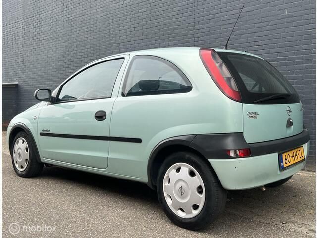 Occasion Opel Corsa 75 PK (55 kW) 2001 Groen Hatchback