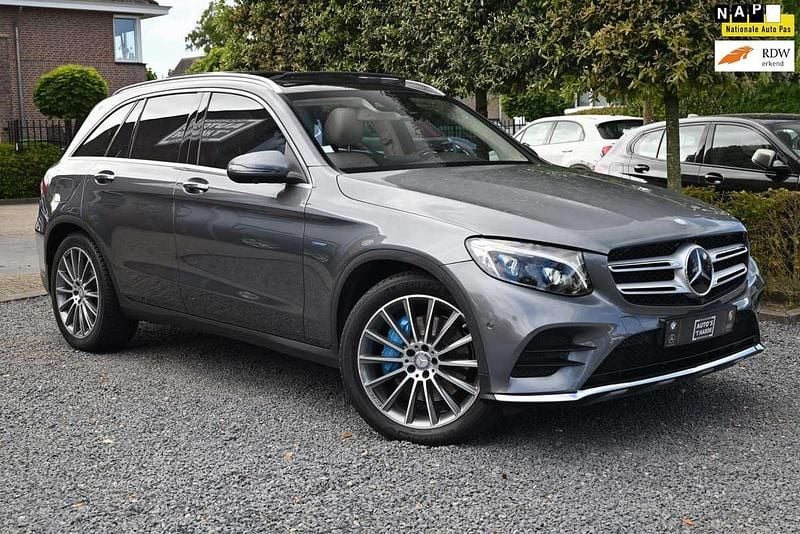 Grijs Gebruikt 2016 Mercedes GLC350 AMG SUV | € 34.950 (Eerlijke prijs) - Afbeelding 1/4