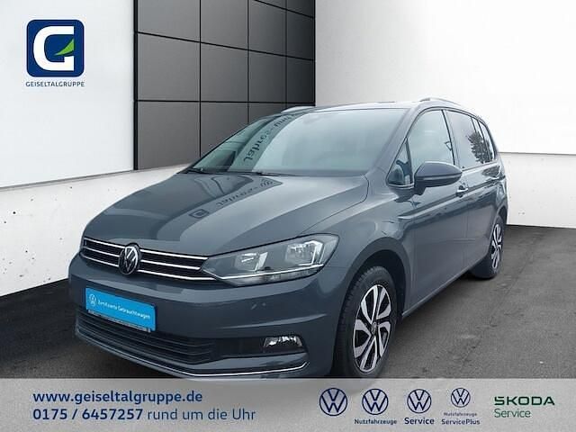 Grijs Gebruikt 2023 VW Touran Active MPV | € 39.713 - Afbeelding 1/4
