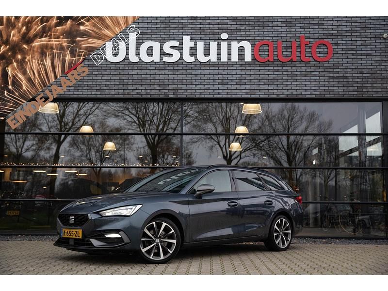 Grijs Gebruikt 2020 Seat Leon FR Stationwagen | € 15.850 (Eerlijke prijs) - Afbeelding 1/4