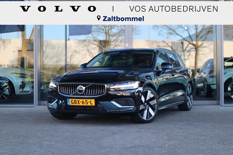 Zwart Gebruikt 2024 Volvo V60 Stationwagen | € 44.950 (Eerlijke prijs) - Afbeelding 1/3