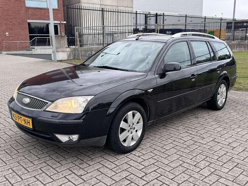 Zwart Gebruikt 2004 Ford Mondeo Stationwagen | € 1.750 (Eerlijke prijs) - Afbeelding 1/4