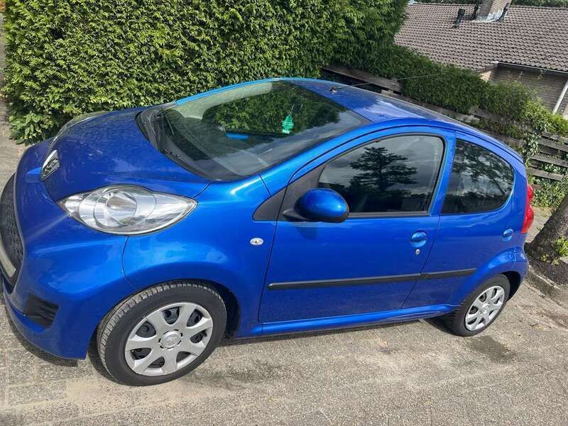 Blauw Gebruikt 2010 Peugeot 107 Hatchback | € 3.800 (Eerlijke prijs) - Afbeelding 1/4