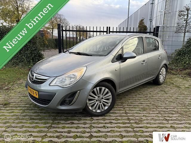 Grijs Gebruikt 2011 Opel Corsa Hatchback | € 6.450 (Iets duurder) - Afbeelding 1/4
