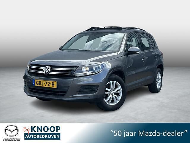 Grijs Gebruikt 2016 VW Tiguan Trendline SUV | € 14.900 (Super prijs) - Afbeelding 1/4