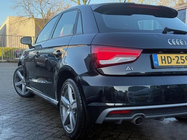 Occasion Audi A1 Sportback Sport 95 PK (69 kW) 2015 Zwart Hatchback