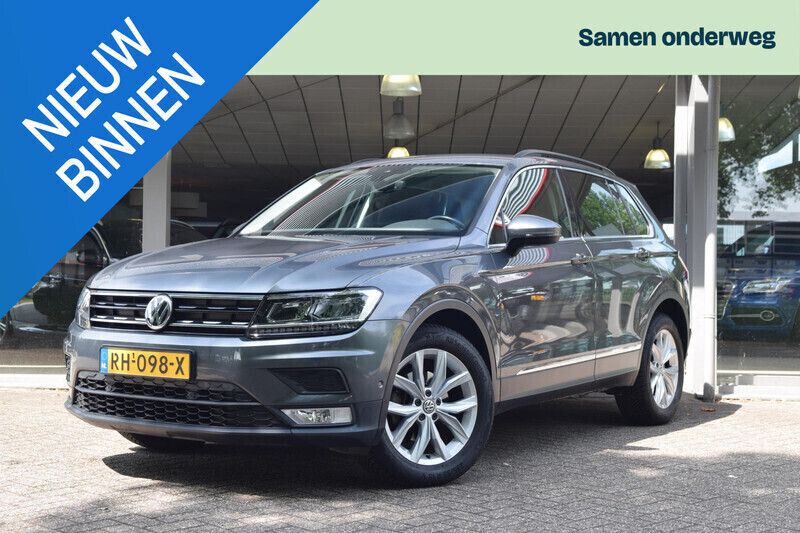 Grijs Gebruikt 2017 VW Tiguan Comfortline SUV | € 23.490 (Goede deal) - Afbeelding 1/3
