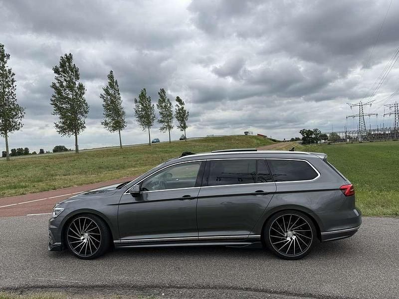 Grijs Gebruikt 2015 VW Passat Edition Stationwagen | € 14.750 - Afbeelding 1/4