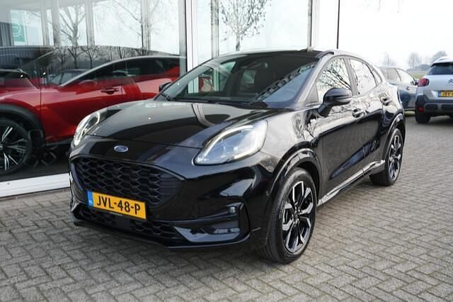 Zwart Occasion 2023 Ford Puma ST-Line SUV | € 21.450 (Goede deal) - Afbeelding 1/4