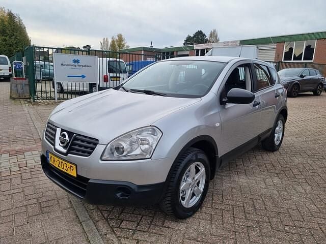 Grijs Gebruikt 2007 Nissan Qashqai Acenta SUV | € 2.999 (Goede deal) - Afbeelding 1/4