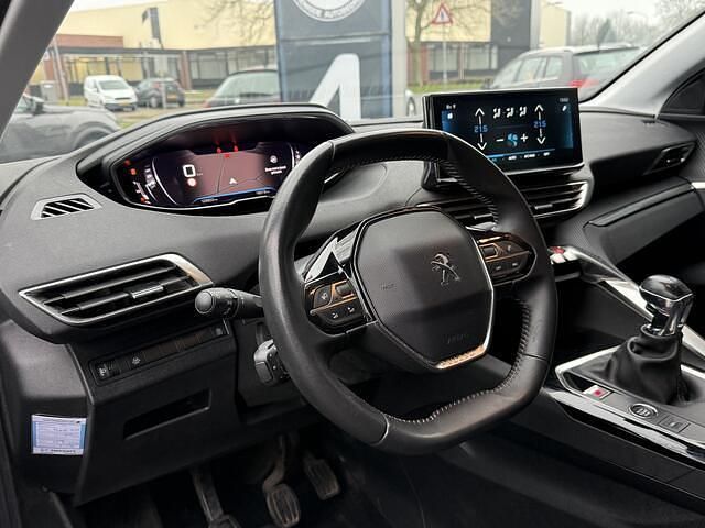 Occasion Peugeot 5008 Business-Line 131 PK (96 kW) 2022 Zwart SUV