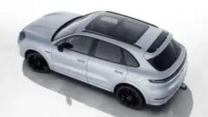 Nieuw Porsche Cayenne Black Edition 470 PK (345 kW) 2025 Zilver SUV
