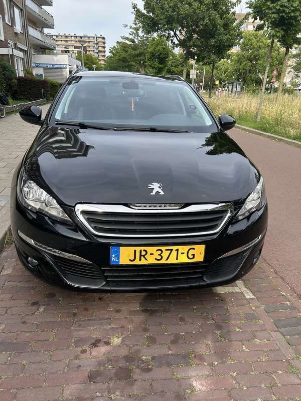 Zwart Gebruikt 2016 Peugeot 308 Style MPV | € 5.950 (Goede deal) - Afbeelding 1/4
