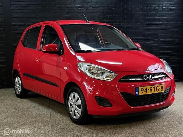 Occasion Hyundai i10 69 PK (50 kW) 2011 Rood Hatchback