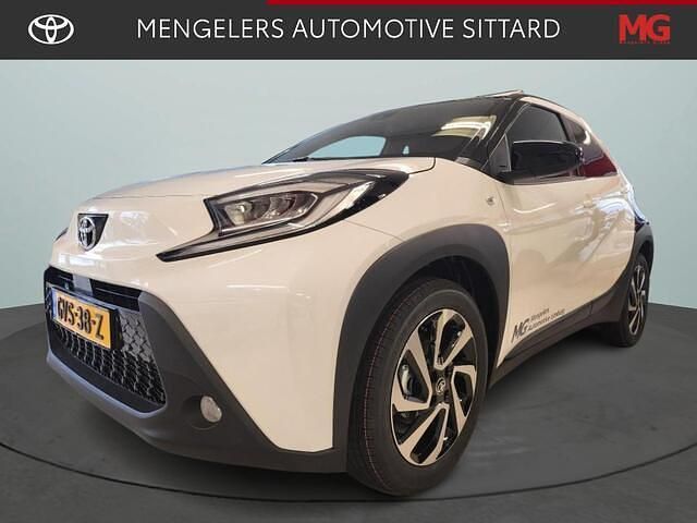 Wit Gebruikt 2024 Toyota Aygo X Pulse SUV | € 19.395 - Afbeelding 1/4