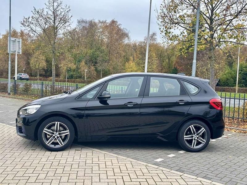 Occasion BMW 218 Executive 136 PK (100 kW) 2015 Zwart Stationwagen