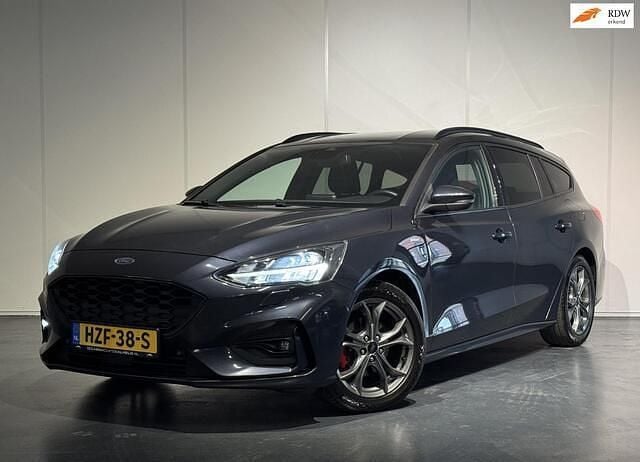 Grijs Gebruikt 2020 Ford Focus Business Edition Stationwagen | € 14.950 (Eerlijke prijs) - Afbeelding 1/4