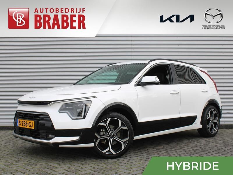 Wit Occasion 2023 Kia Niro Launch Edition SUV | € 32.495 (Eerlijke prijs) - Afbeelding 1/4