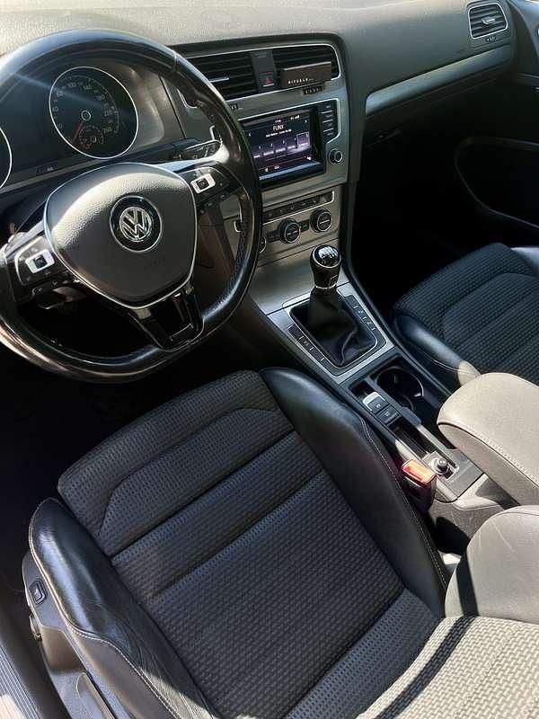 Zwart Gebruikt 2013 VW Golf VII Comfortline Sedan | € 7.000 (Eerlijke prijs) - Afbeelding 1/4
